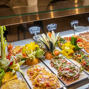 **** Hotel Oasis Lanz Mate Spanien